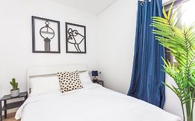 Perfectly Located Cozy Studio 2 Minutes To Sea! #5
